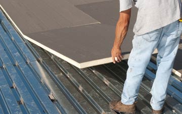benefits of insulating Rhostrehwfa flat roofing